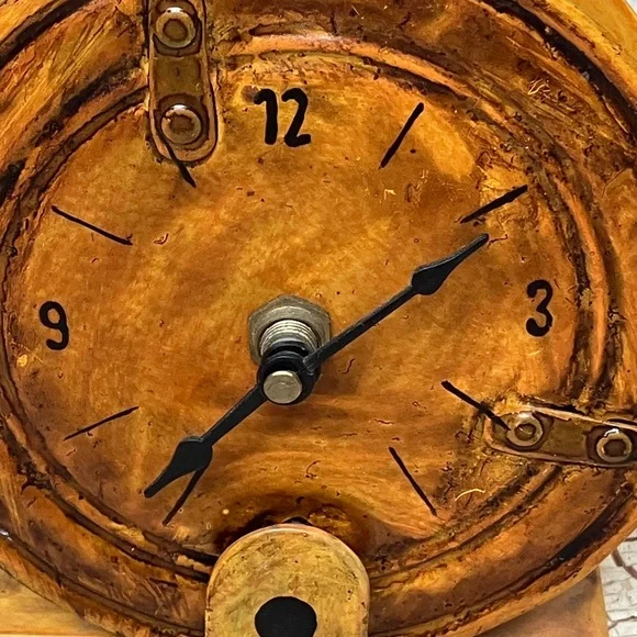 Clock - Picture 2 of 7